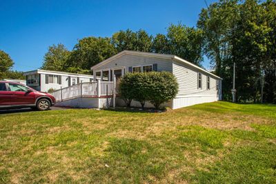 30 Oak Hill Drive, House other with 2 bedrooms, 2 bathrooms and null parking in Hampstead NH | Image 1