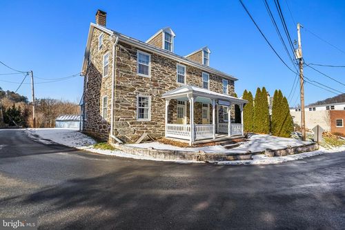 12040 Baltimore St, GLEN ROCK, PA, 17327-8284 | Card Image