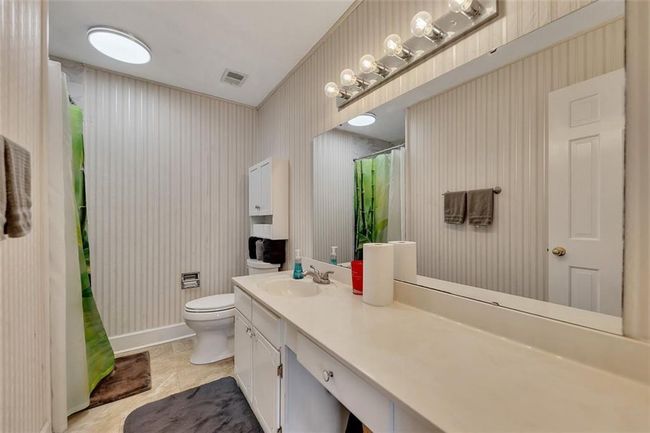 702 Hanover Ln Se, Condo with 2 bedrooms, 2 bathrooms and 2 parking in Marietta GA | Image 16