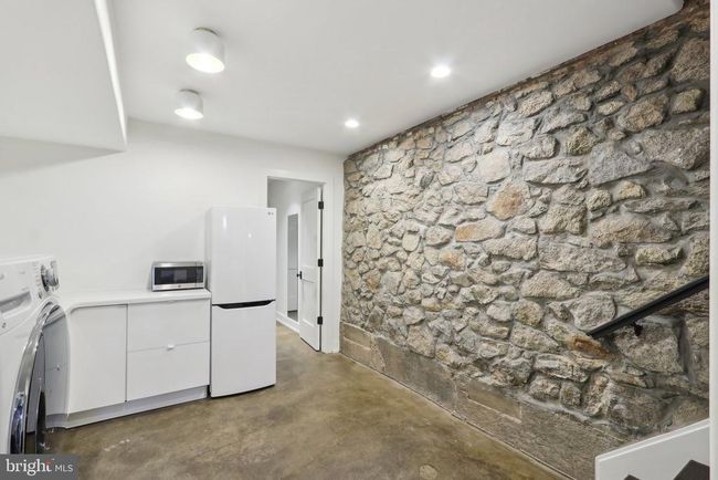 767 S 12 Th St, Townhouse with 5 bedrooms, 4 bathrooms and null parking in PHILADELPHIA PA | Image 29
