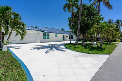 2711 Ne 57th Ct, Fort Lauderdale, FL, 33308-2723 | Card Image