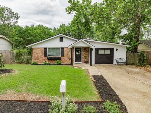 2532 Steven Dr, Denison, TX, 75020-7166 | Card Image