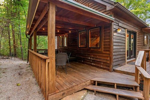 225 Platinum Dr, Slade, KY, 40376 | Card Image