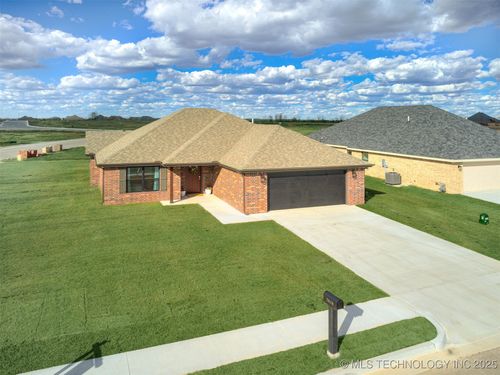 5818 Coldspring Ln, Bartlesville, OK, 74006-2188 | Card Image