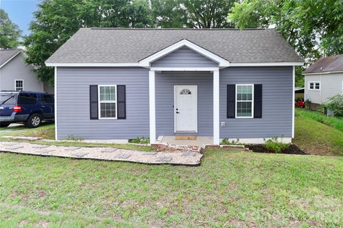 703 S Main St, Landis, NC, 28088-1721 | Card Image