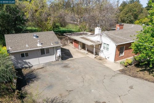 1561 Farm Bureau Rd, Concord, CA, 94519-1944 | Card Image