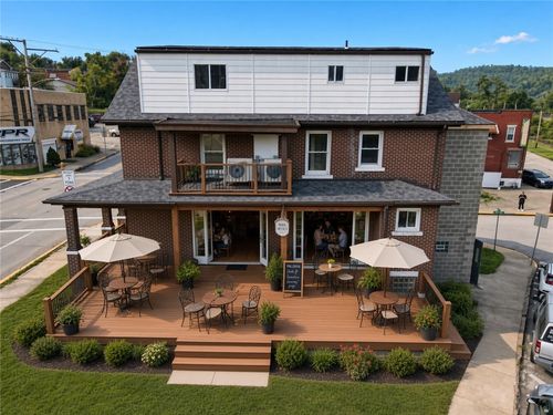 401 Brinton Ave, Trafford, PA, 15085-1042 | Card Image