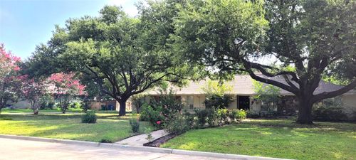 204 Overhill Dr, Waxahachie, TX, 75165-1842 | Card Image