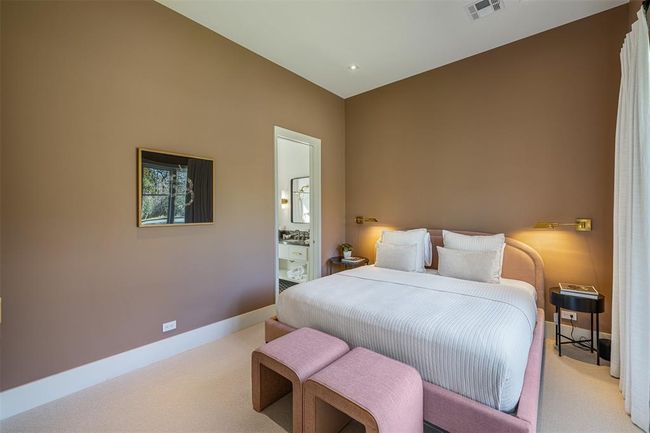 830 S Weyand Rd, Home with 4 bedrooms, 6 bathrooms and null parking in Round Top TX | Image 16