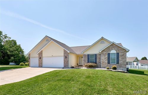 28 Jacobs Ct W, Saint Peters, MO, 63376-7796 | Card Image