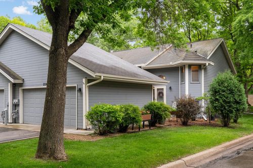 2716 River Woods Ln, Burnsville, MN, 55337-3340 | Card Image