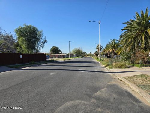 3631 E Frankfort Stravenue, Tucson, AZ, 85706 | Card Image