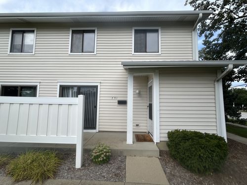 751 Edgelake Pt, Schaumburg, IL, 60194-3614 | Card Image
