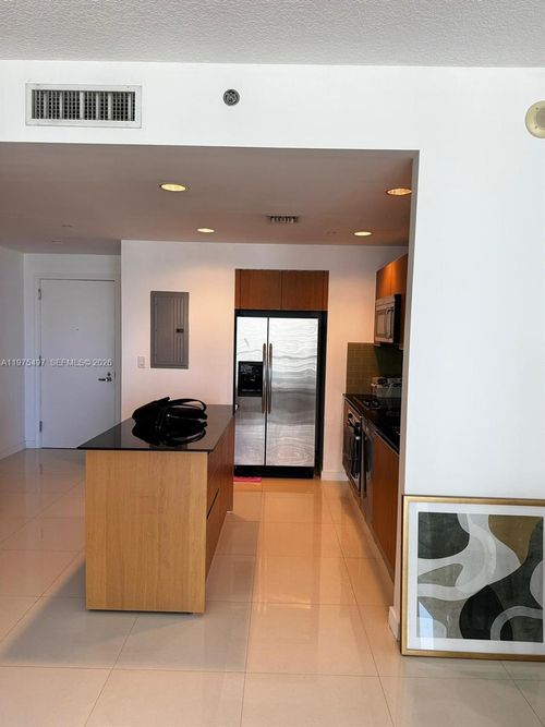 2908-1050 Brickell Ave, Miami, FL, 33131-3912 | Card Image