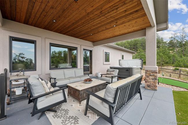 Patio | Image 15
