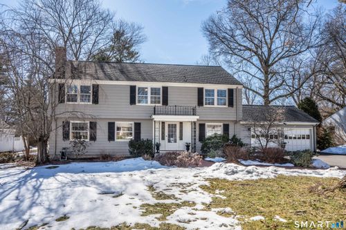 15 Avondale Road, West Hartford, CT, 06117 | Card Image