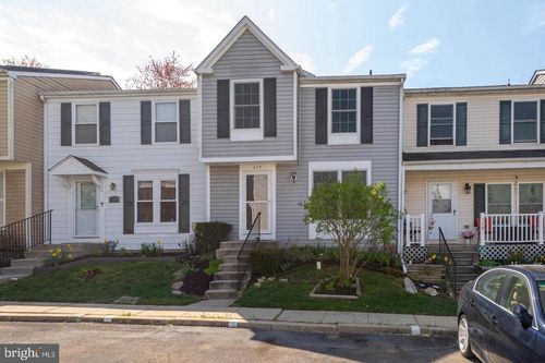 377 Valiant Cir, Glen Burnie, MD, 21061-6135 | Card Image