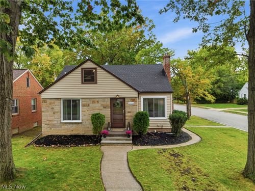 3994 W 227th St, Fairview Park, OH, 44126-1078 | Card Image