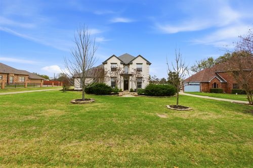 906 Valley View Ave, Red Oak, TX, 75154-3930 | Card Image