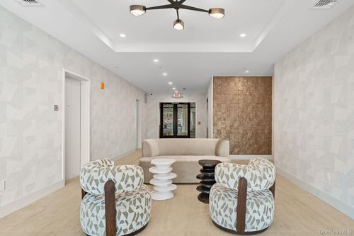 205-402 Halstead Ave, Harrison, NY, 10528-3848 | Card Image