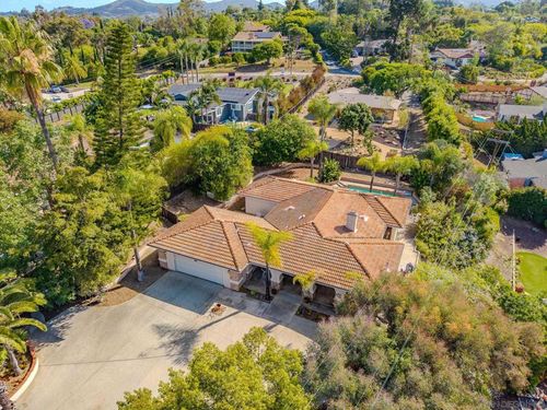 1845 Alta Vista Dr, Vista, CA, 92084-6341 | Card Image