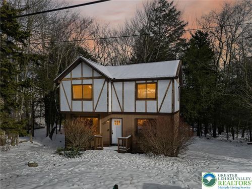 4127 Indian Ave, Pocono Summit, PA, 18346-7671 | Card Image