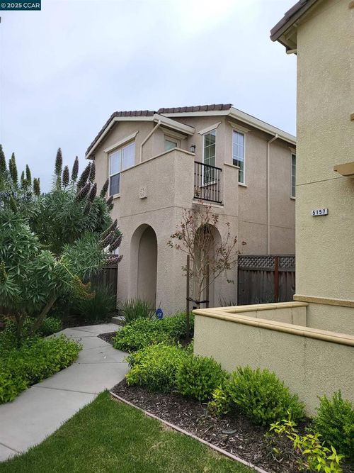 5161 Waggle Ct, Richmond, CA, 94806-5903 | Card Image
