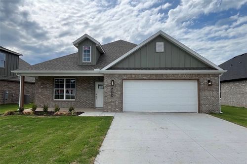 2306 N Zane St, Siloam Springs, AR, 72761 | Card Image