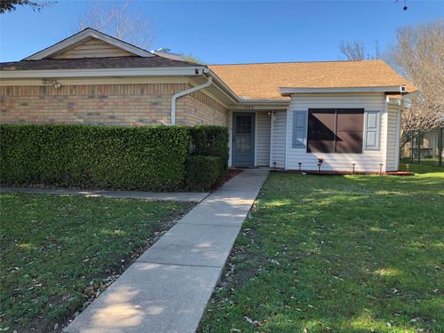 1088 W Hills Ter, Saginaw, TX, 76179-3418 | Card Image