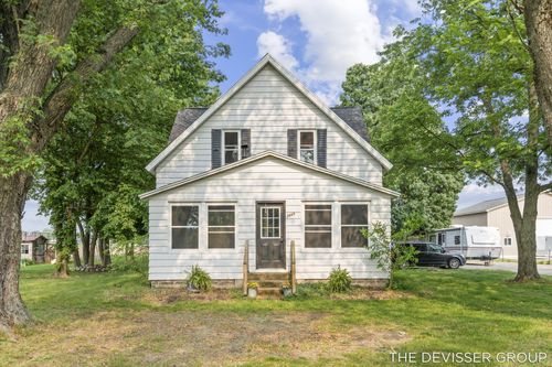 3665 47th St, Hamilton, MI, 49419-9101 | Card Image