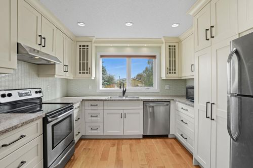 108 Falchurch Cres Ne, Calgary, AB, T3J1K1 | Card Image