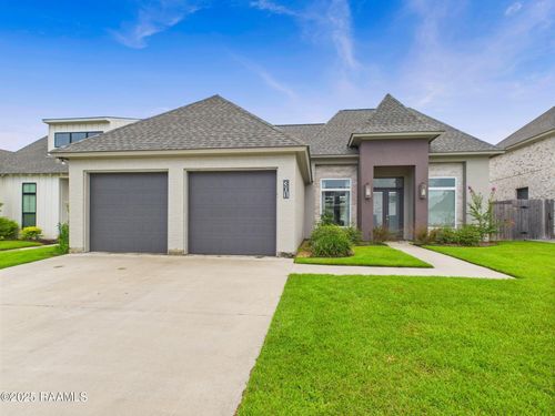 301 Redfern St, Lafayette, LA, 70508-4487 | Card Image