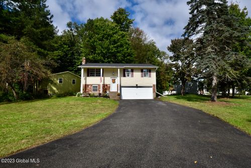 2 Kristen Drive, Milton, NY, 12020 | Card Image