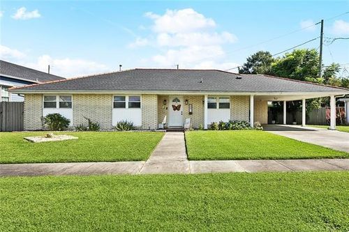 309 Fawn Dr, Arabi, LA, 70032-1910 | Card Image
