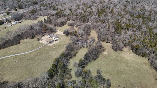 10585 Highway 25 E, House other with 3 bedrooms, 2 bathrooms and 2 parking in Hartsville TN | Image 50