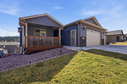 2678 Meadows Dr, Sturgis, SD, 57785-1702 | Card Image