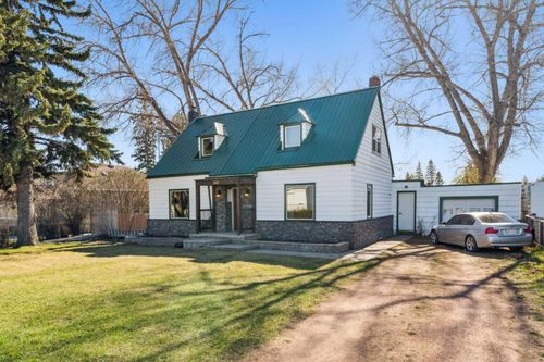 663 10 Ave S, Carstairs, AB, T0M0N0 | Card Image