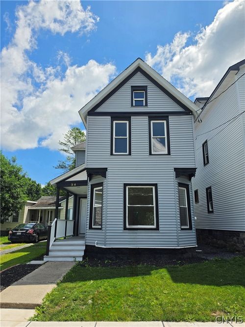 34 Gaylord St, Auburn, NY, 13021-4004 | Card Image