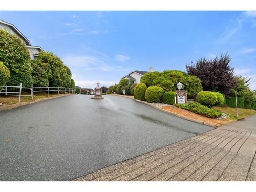 28-2989 Trafalgar St, Abbotsford, BC, V2S7X9 | Card Image