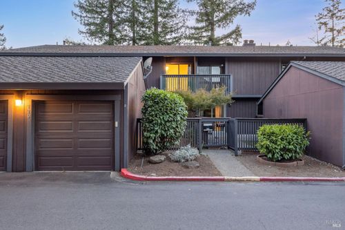 220 Los Alamos Road, Santa Rosa, CA, 95409 | Card Image