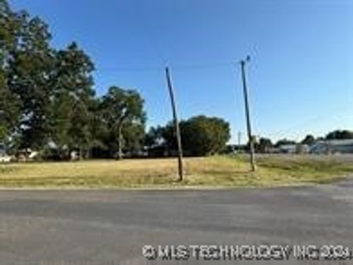  N Forrest Street, Stratford, OK, 74872 | Card Image