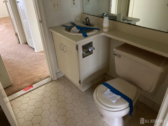 191 Wycoff Way W, Townhouse with 2 bedrooms, 2 bathrooms and null parking in East Brunswick NJ | Image 12