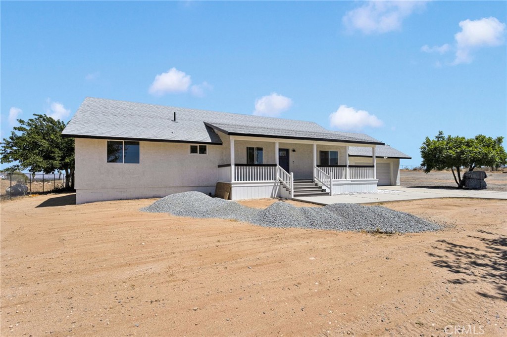 Residential in Phelan 3