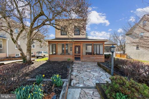4052 Center Ave, LAFAYETTE HILL, PA, 19444-1424 | Card Image