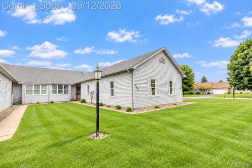 2887 12 Oaks Dr, Charlotte, MI, 48813-8367 | Card Image