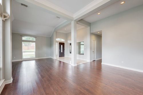 6736 Magnum Dr, Plano, TX, 75024-6323 | Card Image