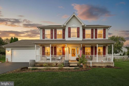 140 Lantern Ln, STEWARTSTOWN, PA, 17363-8342 | Card Image