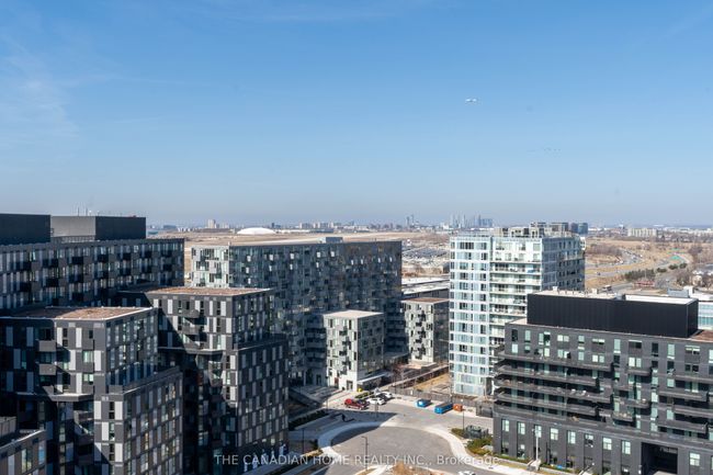 1511 - 8 Tippett Rd, Condo with 2 bedrooms, 2 bathrooms and null parking in Toronto ON | Image 28