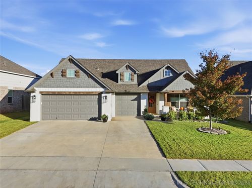 2629 W 115th St S, Jenks, OK, 74037-2485 | Card Image