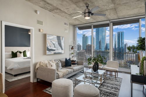 1805-360 Nueces St, Austin, TX, 78701-4265 | Card Image
